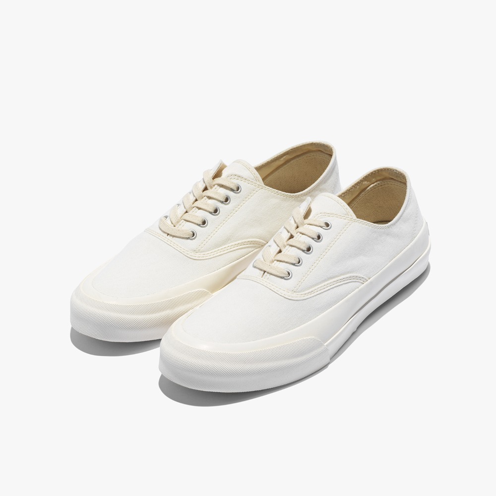 DECK SHOES _ WHITE